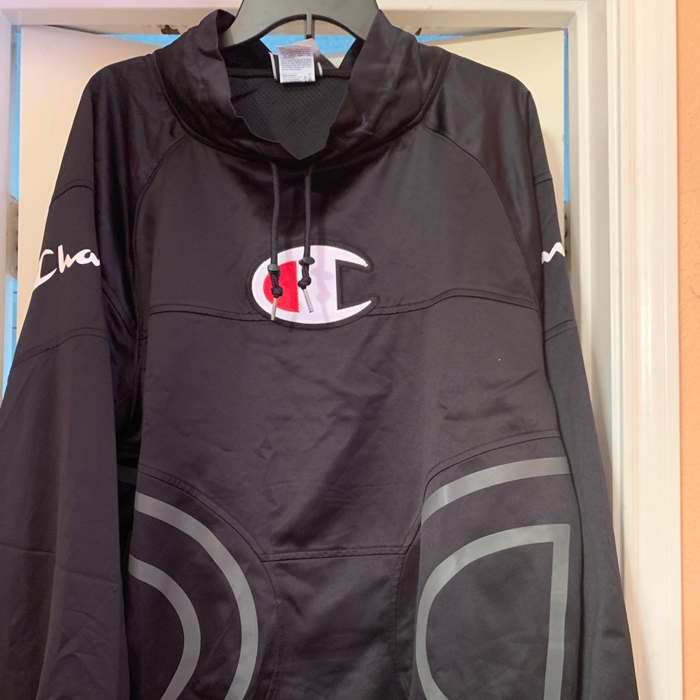 Champion black pullover